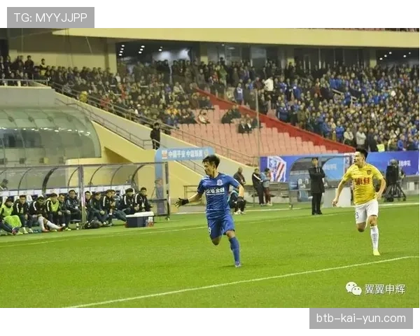 通讯：从希望之星到保级功臣，一位中场球员在逆境中的赛季转型之路